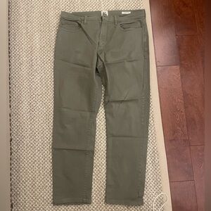 Men’s flint and tinder olive green tapered fit pants